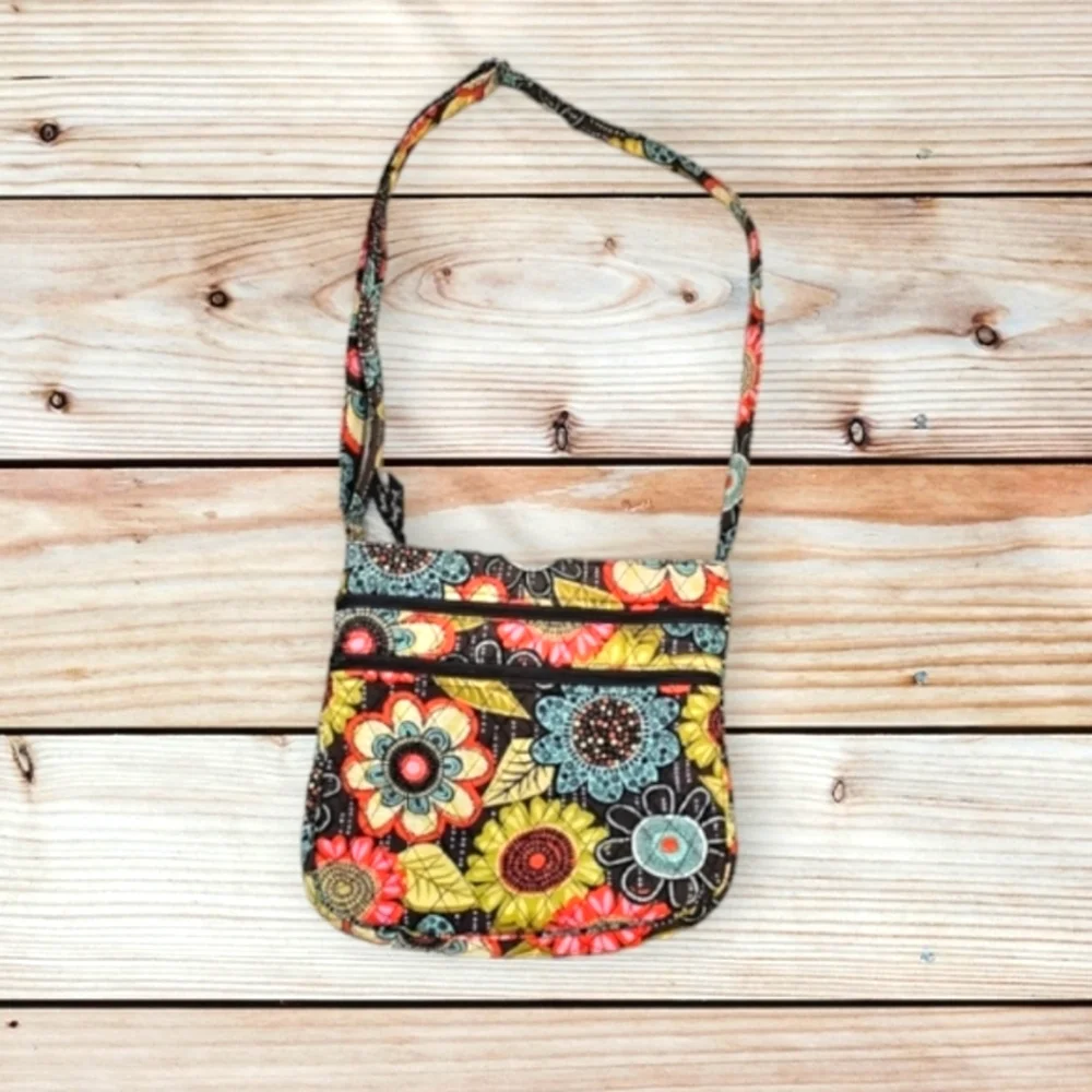 Vera bradely hipster triple zip  crossboddy